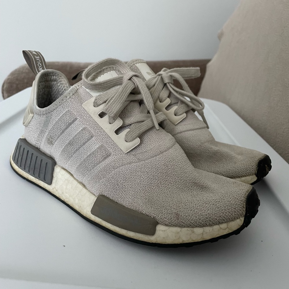 Adidas Sneakers